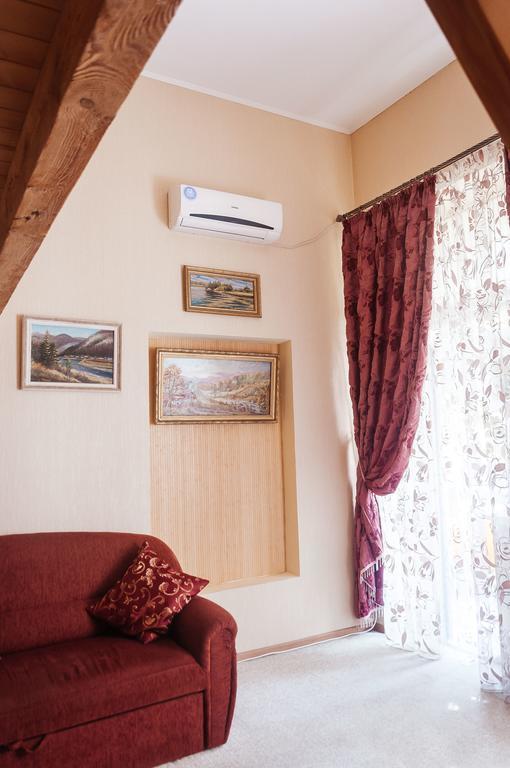 Apartment Na Shevchenka 3 利沃夫 外观 照片