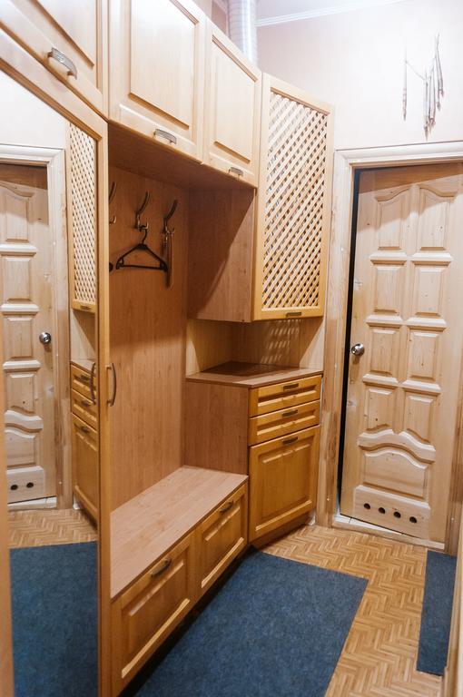 Apartment Na Shevchenka 3 利沃夫 外观 照片